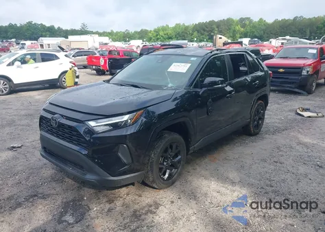 2022 Toyota Rav4 Xle z USA, uszkodzony, nr VIN 2T3W1RFV5NC189098